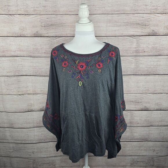 Johnny Was Embroidered Floral Poncho Top Tunic Grey Small Kimono Sleeve Boho - Picture 1 of 8